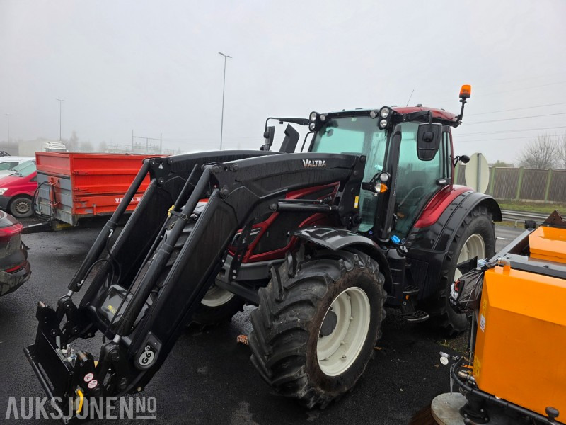 2021 Valtra N174 Versu traktor med lesseapparat kun 1296 timer - Trattore: foto 1 2021 Valtra N174 Versu traktor med lesseapparat kun 1296 timer - Trattore: foto 1