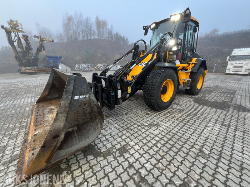 2023 JCB 413S S5 AG. BM HK, skuff og gafler - Pala gommata: foto 1 2023 JCB 413S S5 AG. BM HK, skuff og gafler - Pala gommata: foto 1