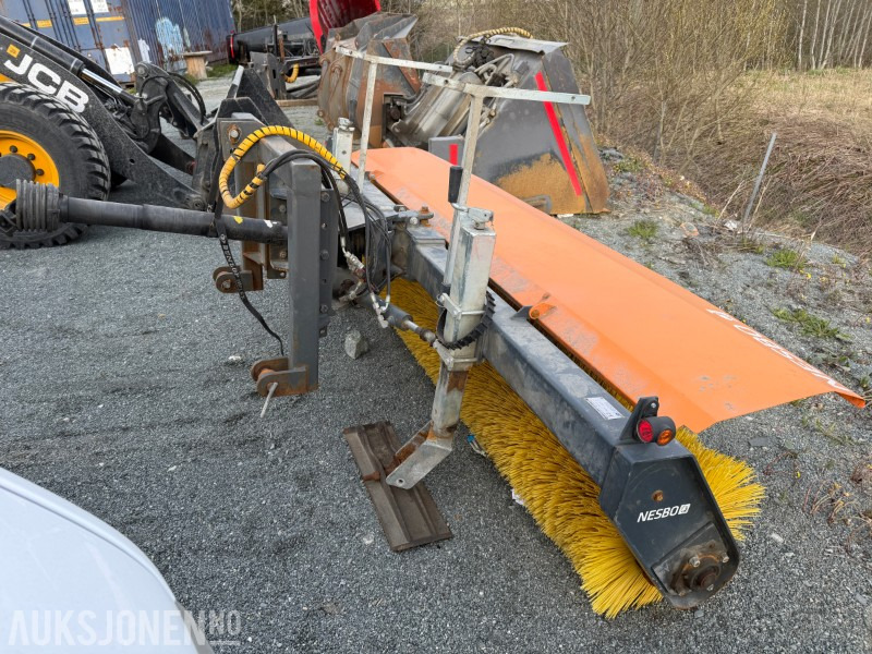 2024 Nesbo FM 2800 S – PTO-drevet kostemaskin - Attrezzatura da costruzione: foto 3 2024 Nesbo FM 2800 S – PTO-drevet kostemaskin - Attrezzatura da costruzione: foto 3