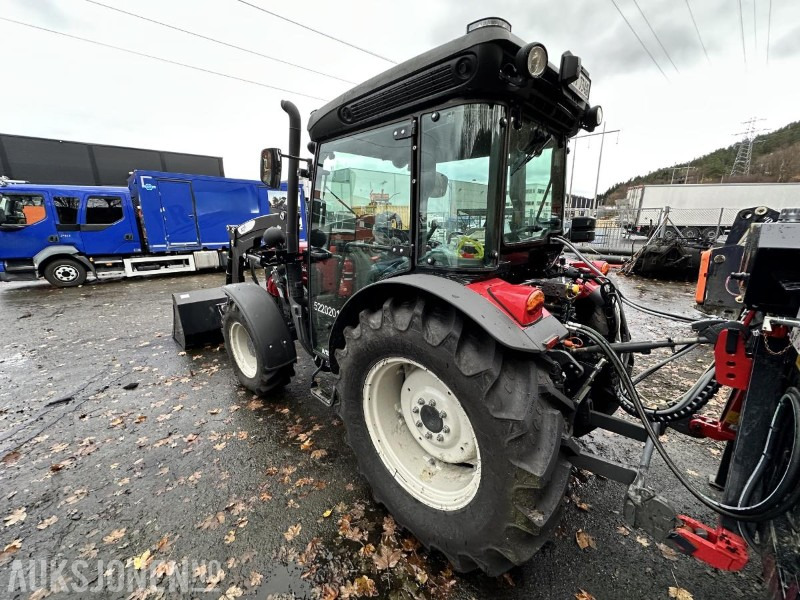 2024 Valtra F75 Traktor, m/X25S Frontlaster og Lilleseth universalskuffe, ca 70 timer - Trattore: foto 3 2024 Valtra F75 Traktor, m/X25S Frontlaster og Lilleseth universalskuffe, ca 70 timer - Trattore: foto 3