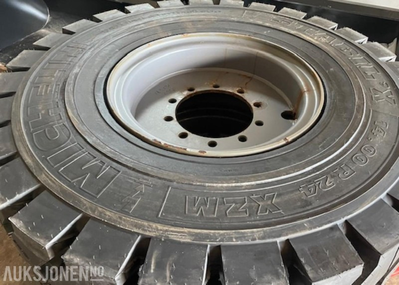 4 stk nye Michelin 14.00 R24 hjullaster-/anleggs-hjul - dekk med felg - ny gummibane - Attrezzatura da costruzione: foto 4 4 stk nye Michelin 14.00 R24 hjullaster-/anleggs-hjul - dekk med felg - ny gummibane - Attrezzatura da costruzione: foto 4