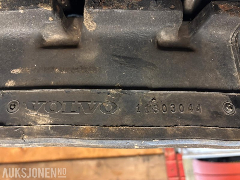 NYE VOLVO GUMMIBELTER PASSER BLANT ANNET TIL ECR 25 - Attrezzatura per Macchina da cantiere: foto 3 NYE VOLVO GUMMIBELTER PASSER BLANT ANNET TIL ECR 25 - Attrezzatura per Macchina da cantiere: foto 3