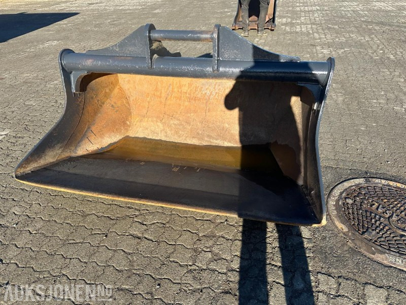 S-70 SMP Fast pusseksuffe 1000 Liter - Attrezzatura per Macchina da cantiere: foto 5 S-70 SMP Fast pusseksuffe 1000 Liter - Attrezzatura per Macchina da cantiere: foto 5