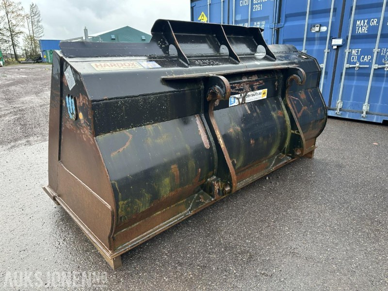 UFO Lasteskuff 2200L BM-feste - Attrezzatura per Macchina da cantiere: foto 4 UFO Lasteskuff 2200L BM-feste - Attrezzatura per Macchina da cantiere: foto 4