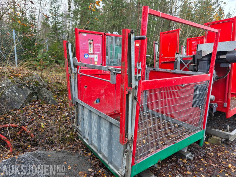 Bøcker byggeplassheiser 5 stk inklusive master og fester - Attrezzatura da costruzione: foto 2 Bøcker byggeplassheiser 5 stk inklusive master og fester - Attrezzatura da costruzione: foto 2