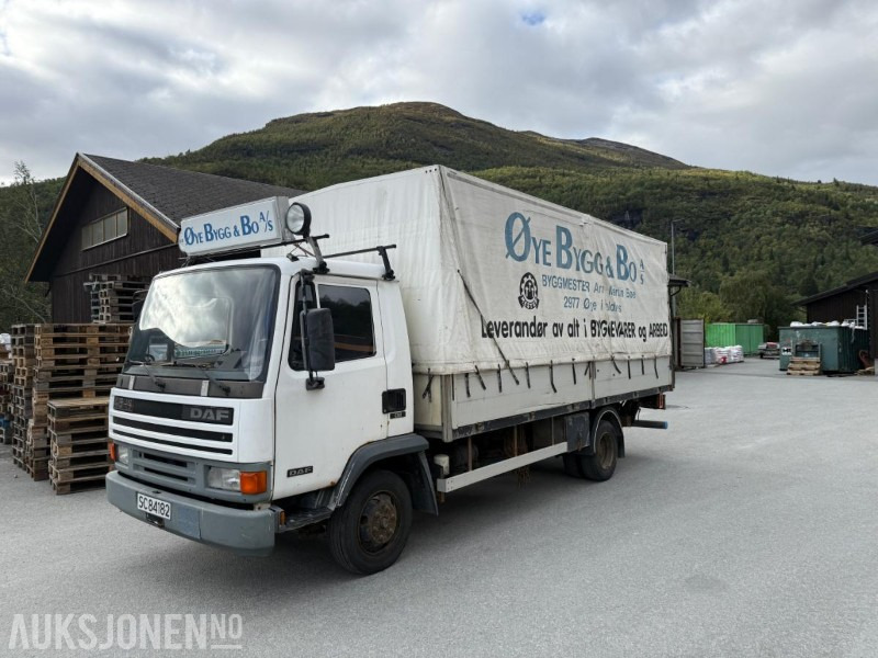 DAF FA 45 160 C08 med høy nyttelast - Autocarro furgonato: foto 1 DAF FA 45 160 C08 med høy nyttelast - Autocarro furgonato: foto 1