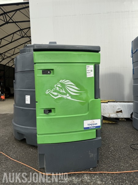 Kingspan Fuelmaster 3500L stasjonær dieseltank med pumpe og låsbart skap. - Attrezzatura da costruzione: foto 2 Kingspan Fuelmaster 3500L stasjonær dieseltank med pumpe og låsbart skap. - Attrezzatura da costruzione: foto 2