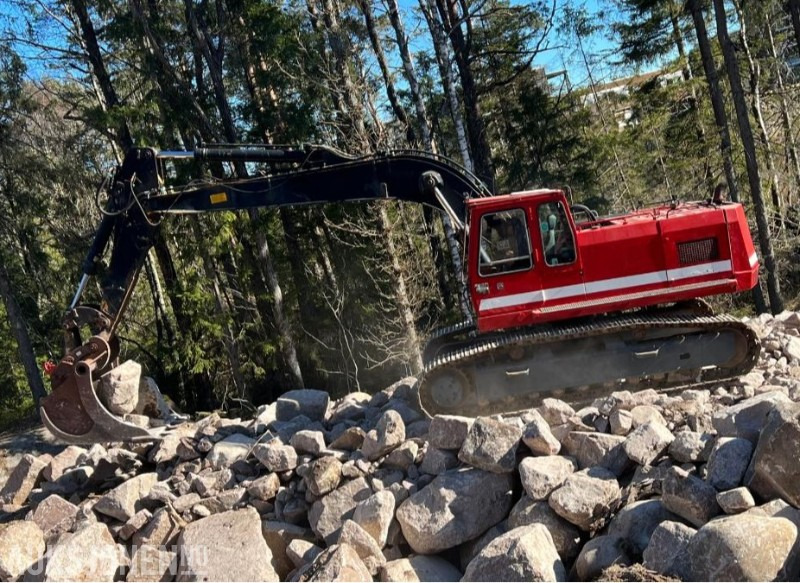 Liebherr 942 HD 10.000t Gravemaskin med SMP HD1800 graveskuffe - Escavatore: foto 2 Liebherr 942 HD 10.000t Gravemaskin med SMP HD1800 graveskuffe - Escavatore: foto 2