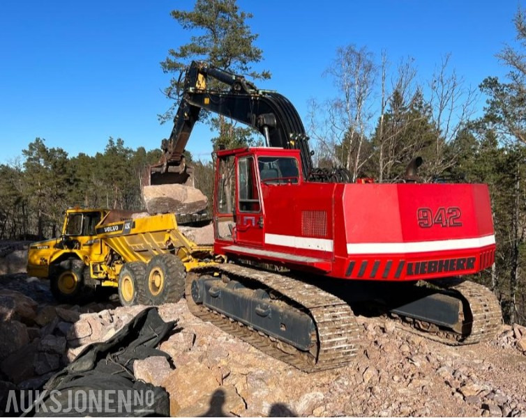 Liebherr 942 HD 10.000t Gravemaskin med SMP HD1800 graveskuffe - Escavatore: foto 1 Liebherr 942 HD 10.000t Gravemaskin med SMP HD1800 graveskuffe - Escavatore: foto 1