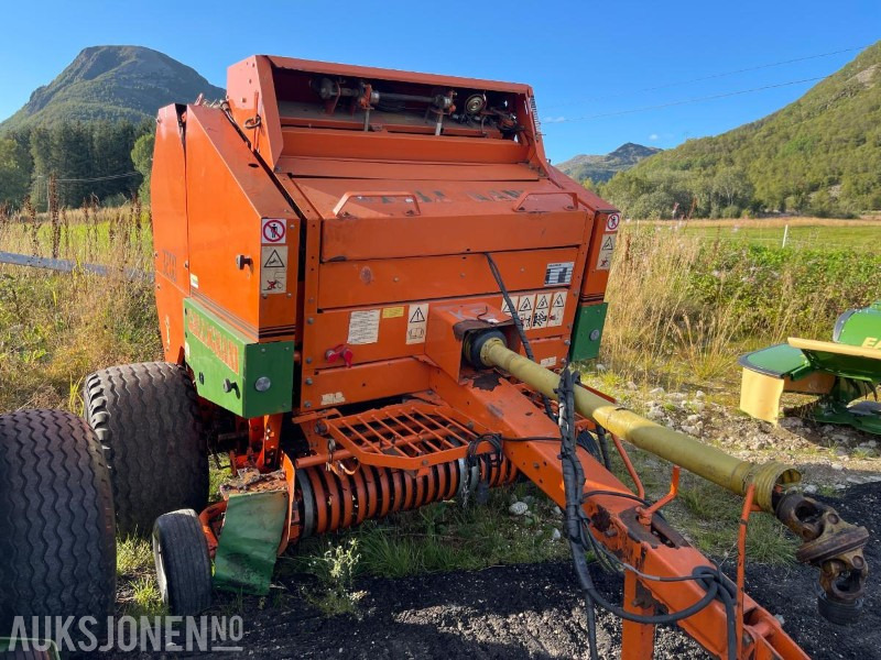 1999 Gallignani 3200 Rundballepresse selges som reparasjons objekt - Macchina agricola: foto 1 1999 Gallignani 3200 Rundballepresse selges som reparasjons objekt - Macchina agricola: foto 1