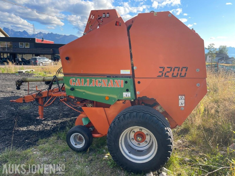 1999 Gallignani 3200 Rundballepresse selges som reparasjons objekt - Macchina agricola: foto 4 1999 Gallignani 3200 Rundballepresse selges som reparasjons objekt - Macchina agricola: foto 4