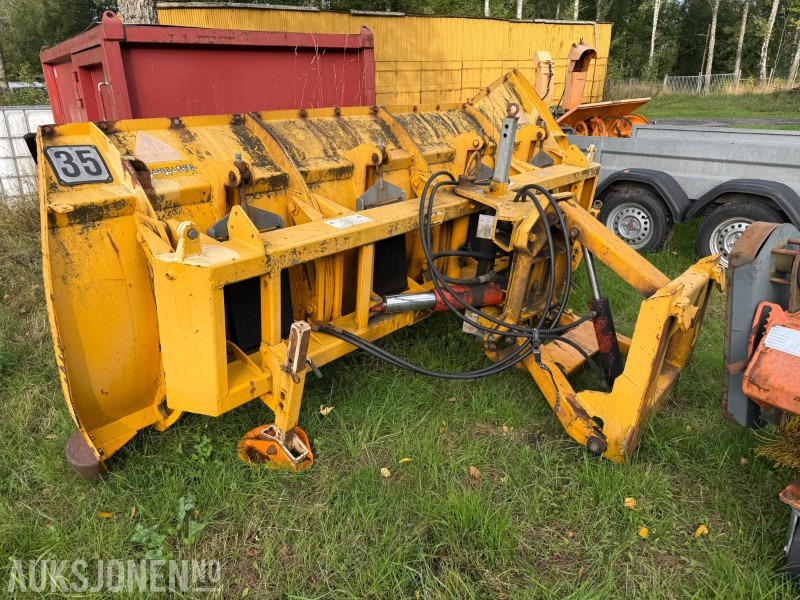 2002 Kahlbacher PRAXOS 270 Brøyteskjær - Macchina agricola: foto 4 2002 Kahlbacher PRAXOS 270 Brøyteskjær - Macchina agricola: foto 4
