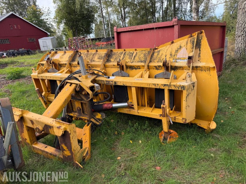 2002 Kahlbacher PRAXOS 270 Brøyteskjær - Macchina agricola: foto 3 2002 Kahlbacher PRAXOS 270 Brøyteskjær - Macchina agricola: foto 3