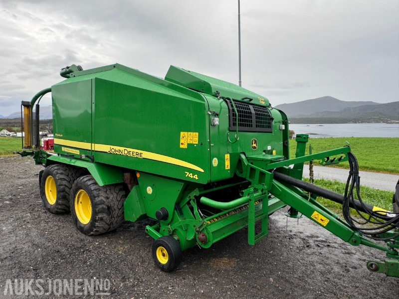 2012 John Deere Rundballepresse / Kombipresse 744 H - Macchina agricola: foto 3 2012 John Deere Rundballepresse / Kombipresse 744 H - Macchina agricola: foto 3