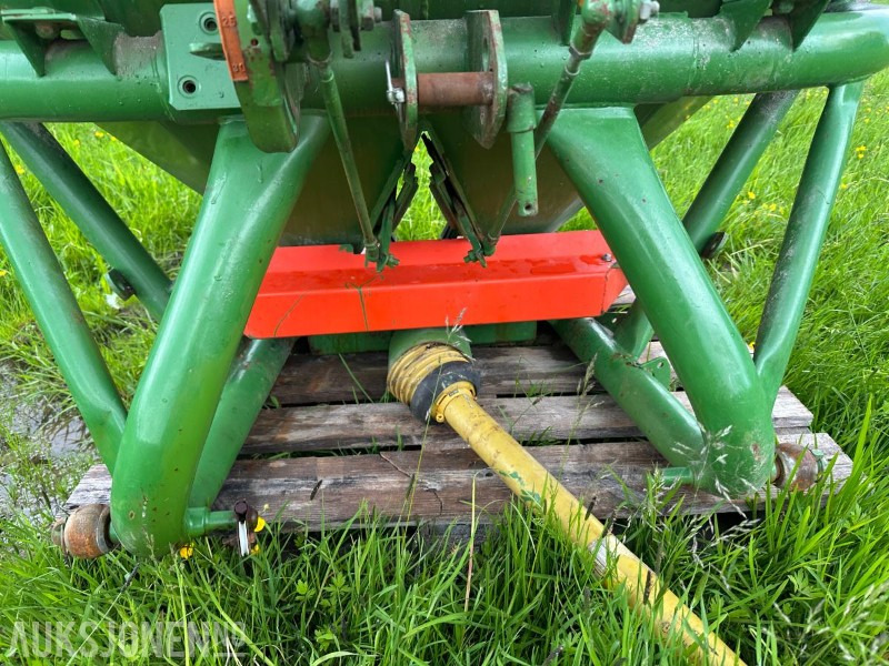 AMAZONE ZA-F 604R GJØDSELSPREDER - Macchina agricola: foto 2 AMAZONE ZA-F 604R GJØDSELSPREDER - Macchina agricola: foto 2