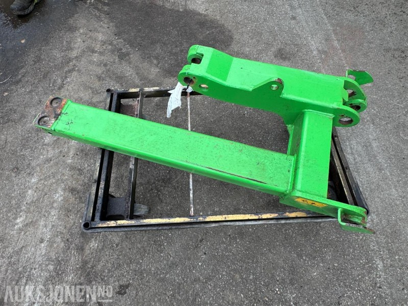 Lite brukt løftearm til Avant 630 - Macchina agricola: foto 1 Lite brukt løftearm til Avant 630 - Macchina agricola: foto 1