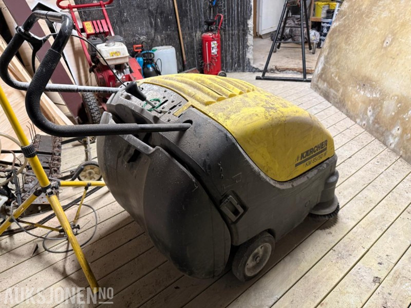 Kärcher KM 85/50 W – Bensindrevet feiemaskin - Macchinario industriale: foto 3 Kärcher KM 85/50 W – Bensindrevet feiemaskin - Macchinario industriale: foto 3
