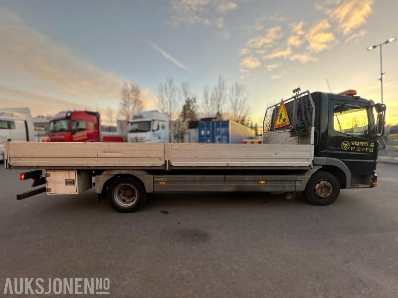 Mercedes-Benz Atego 818/42 – 2005-modell – 7,5 tonn planbil – Kjørbar, men EU utløpt - Autocarro con pianale/ Cassone fisso: foto 4 Mercedes-Benz Atego 818/42 – 2005-modell – 7,5 tonn planbil – Kjørbar, men EU utløpt - Autocarro con pianale/ Cassone fisso: foto 4