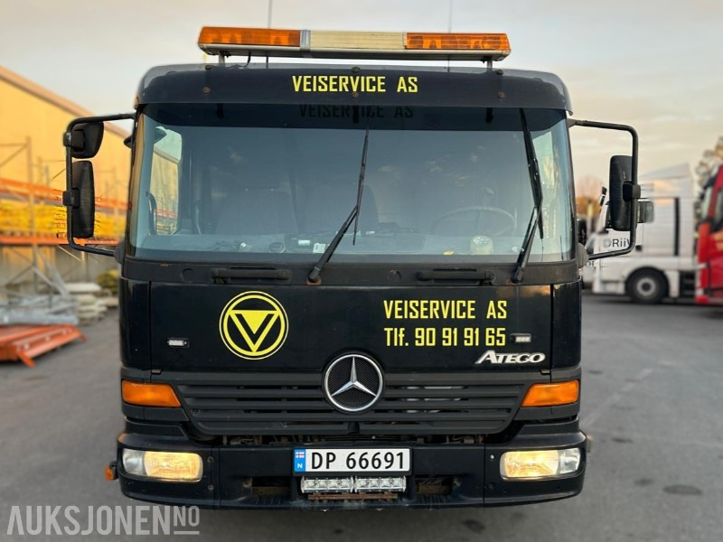 Mercedes-Benz Atego 818/42 – 2005-modell – 7,5 tonn planbil – Kjørbar, men EU utløpt - Autocarro con pianale/ Cassone fisso: foto 2 Mercedes-Benz Atego 818/42 – 2005-modell – 7,5 tonn planbil – Kjørbar, men EU utløpt - Autocarro con pianale/ Cassone fisso: foto 2