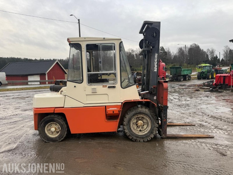 1997 Nissan WGF03A40 GAFFELTRUCK. - Mezzo di movimentazione: foto 4 1997 Nissan WGF03A40 GAFFELTRUCK. - Mezzo di movimentazione: foto 4
