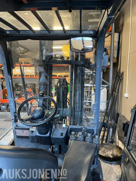2007 Toyota 7FBMF35 3.5 tonn 5.5 meter løftehøyde Reparasjonsobjekt - Mezzo di movimentazione: foto 4 2007 Toyota 7FBMF35 3.5 tonn 5.5 meter løftehøyde Reparasjonsobjekt - Mezzo di movimentazione: foto 4