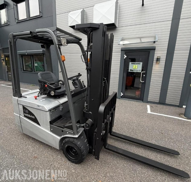 2013 Nissan AG1N1L18Q elektrisk truck Hydraulisk sideskift - Mezzo di movimentazione: foto 2 2013 Nissan AG1N1L18Q elektrisk truck Hydraulisk sideskift - Mezzo di movimentazione: foto 2