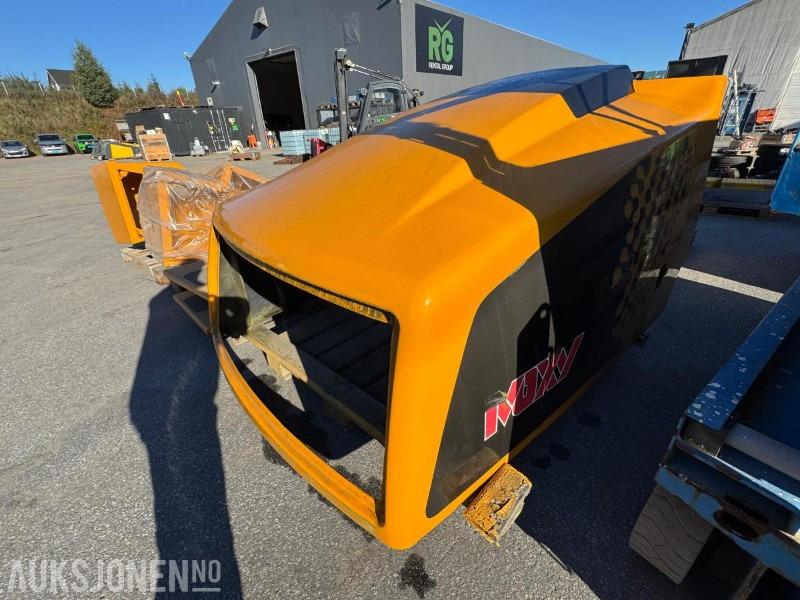 Moxy MT41 panser og side kasser med lokk. - Attrezzatura da costruzione: foto 2 Moxy MT41 panser og side kasser med lokk. - Attrezzatura da costruzione: foto 2