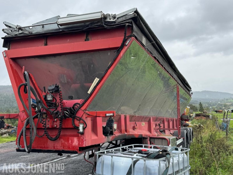 1997 R-R-Trailer asfaltsemi med transportbånd - Rimorchio: foto 1 1997 R-R-Trailer asfaltsemi med transportbånd - Rimorchio: foto 1