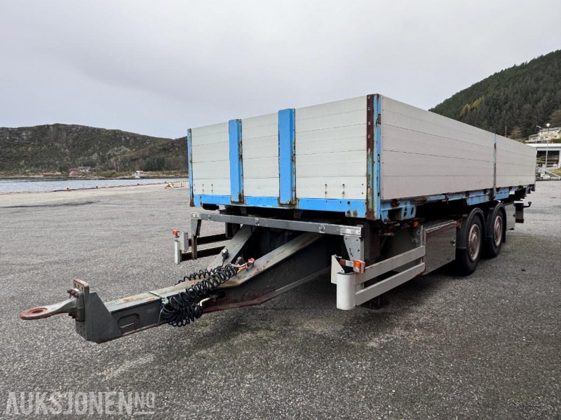 2002 Goebel & Sohn Containerchassi / Boggi kjerre med Kögel ER 74 Vekselflak med aluminiumskarmer - Supersingel hjul - Rimorchio: foto 1 2002 Goebel & Sohn Containerchassi / Boggi kjerre med Kögel ER 74 Vekselflak med aluminiumskarmer - Supersingel hjul - Rimorchio: foto 1