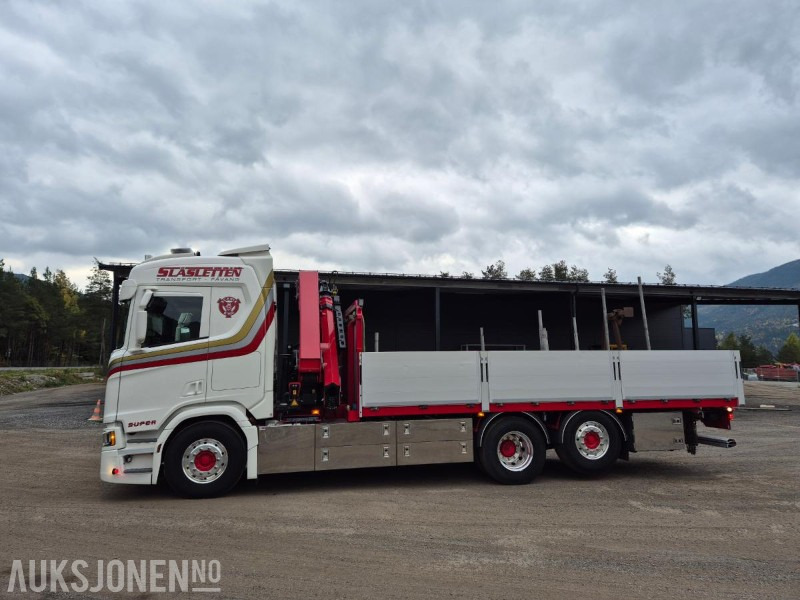 Scania R500 Kranbil med HMF2820 kran - Camion con gru: foto 4 Scania R500 Kranbil med HMF2820 kran - Camion con gru: foto 4