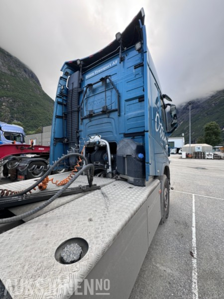 Leasing di 2016 Volvo FH540 trekkvogn Euro 6 - 6x4 - Hydraulikk - EU godkjent 2016 Volvo FH540 trekkvogn Euro 6 - 6x4 - Hydraulikk - EU godkjent: foto 8 Leasing di 2016 Volvo FH540 trekkvogn Euro 6 - 6x4 - Hydraulikk - EU godkjent 2016 Volvo FH540 trekkvogn Euro 6 - 6x4 - Hydraulikk - EU godkjent: foto 8