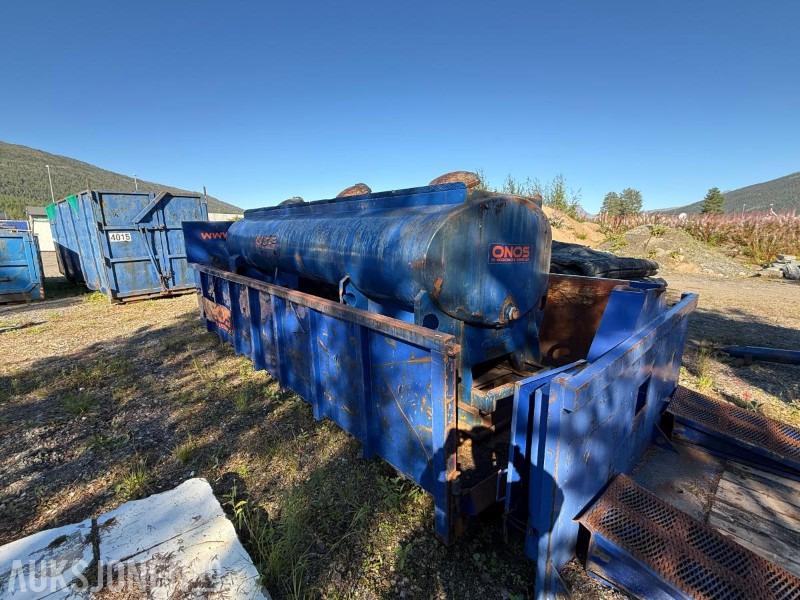 Vanntank på krokløftramme - Attrezzatura da costruzione: foto 3 Vanntank på krokløftramme - Attrezzatura da costruzione: foto 3