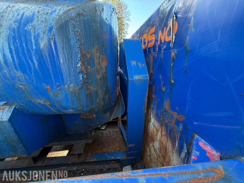 Vanntank på krokløftramme - Attrezzatura da costruzione: foto 5 Vanntank på krokløftramme - Attrezzatura da costruzione: foto 5