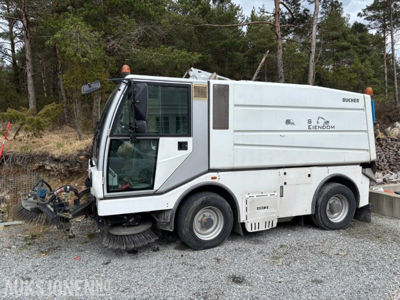 2010 Bucher CityCat 5000 feiebil / kostebil - Veicolo speciale/ Comunale: foto 2 2010 Bucher CityCat 5000 feiebil / kostebil - Veicolo speciale/ Comunale: foto 2