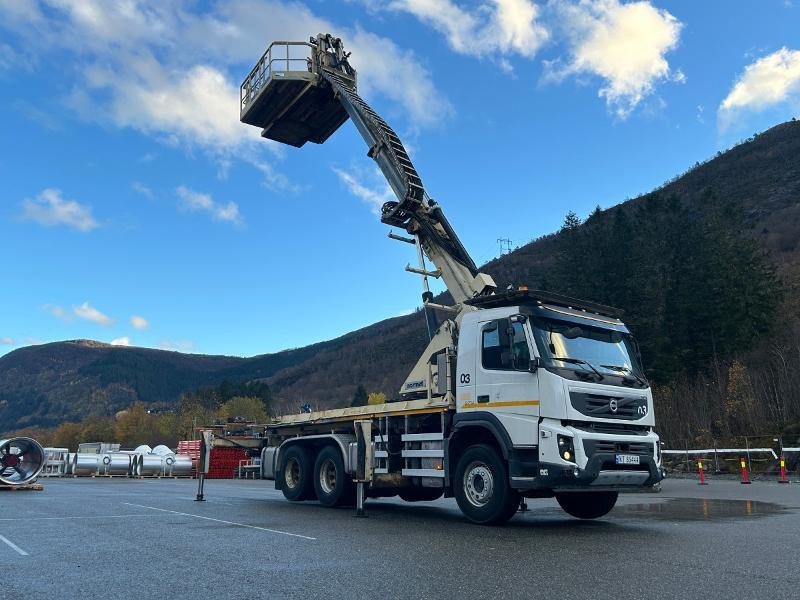 2013 Volvo FMX 370 6X4 med NORMET Esslift 1000 plattform / korg - nylig EU godkjent - Veicolo speciale/ Comunale: foto 2 2013 Volvo FMX 370 6X4 med NORMET Esslift 1000 plattform / korg - nylig EU godkjent - Veicolo speciale/ Comunale: foto 2