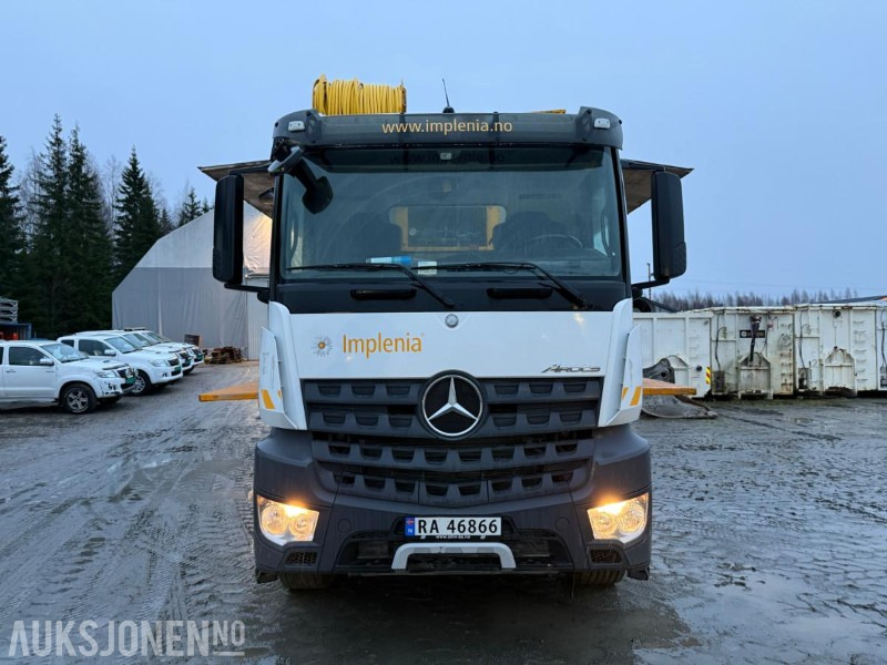2017 Mercedes-Benz Arocs 3235 8x4, Injeksjonsrigg AMV, EURO 6, påmontert kran - Veicolo speciale/ Comunale: foto 2 2017 Mercedes-Benz Arocs 3235 8x4, Injeksjonsrigg AMV, EURO 6, påmontert kran - Veicolo speciale/ Comunale: foto 2