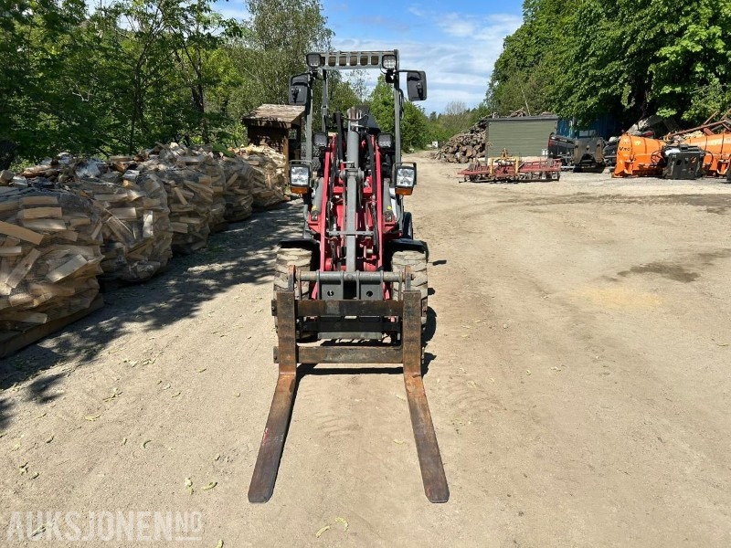Weidemann 1260 CLASSIC HJULLASTER-PALLEGAFFEL-SKUFFE - Pala gommata: foto 2 Weidemann 1260 CLASSIC HJULLASTER-PALLEGAFFEL-SKUFFE - Pala gommata: foto 2