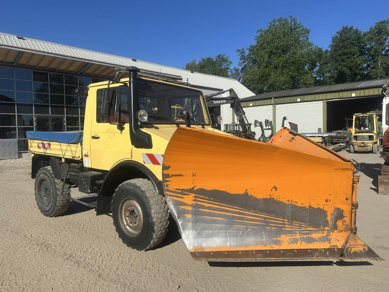 Mercedes-Benz Unimog U 1000 32.883km // ORIGINAL MILEAGE - Mezzo spazzaneve: foto 2 Mercedes-Benz Unimog U 1000 32.883km // ORIGINAL MILEAGE - Mezzo spazzaneve: foto 2