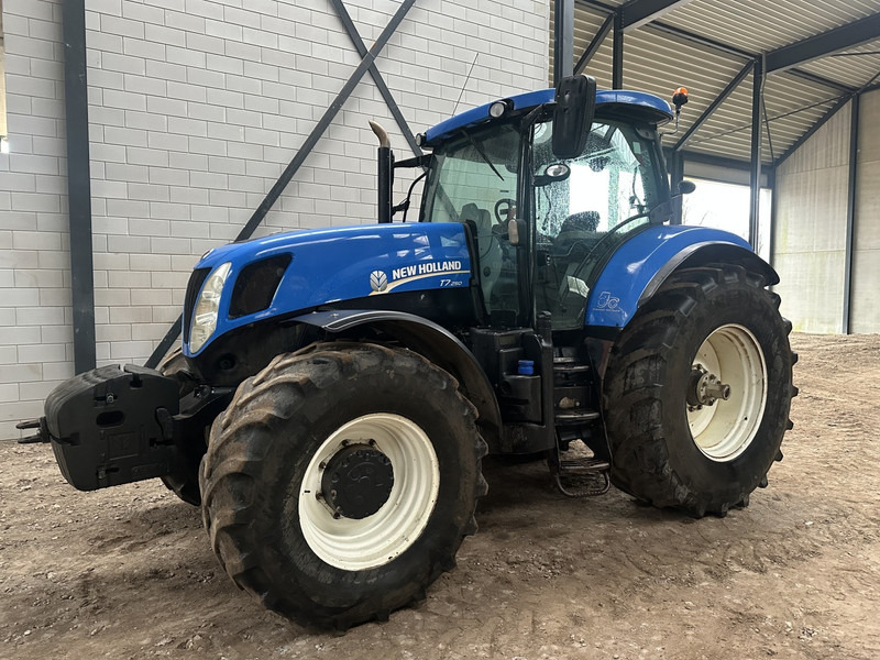 Trattore New Holland T7.250: foto 1