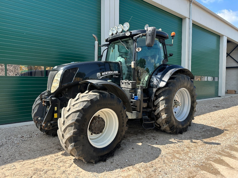 New Holland T7.260 Power Command - Trattore: foto 1 New Holland T7.260 Power Command - Trattore: foto 1