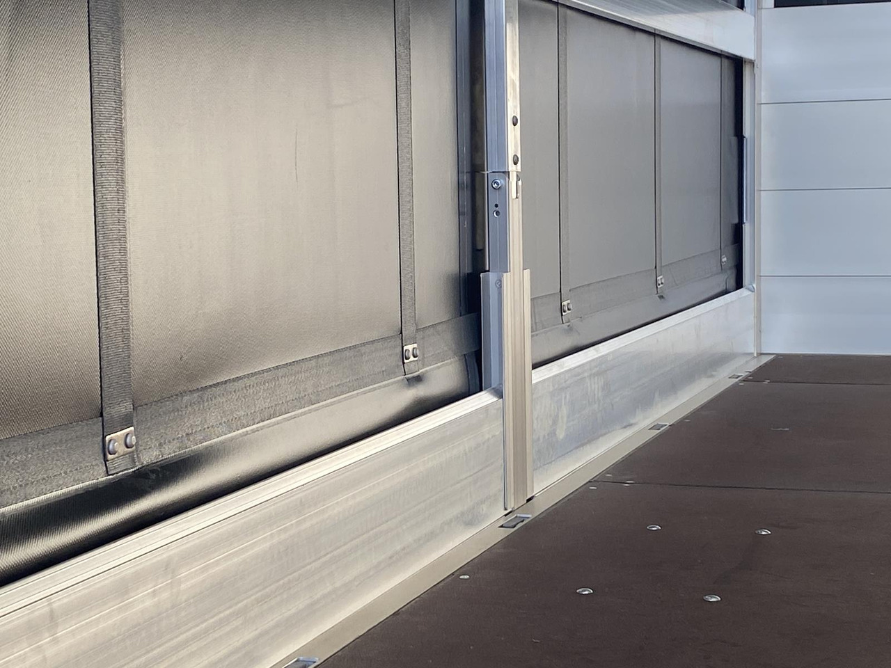 Furgone centinato nuovo IVECO DAILY 35S18HP  D30C | PRITSCHE PLANE + SCHLAFKABINE + LADERAMPE: foto 12