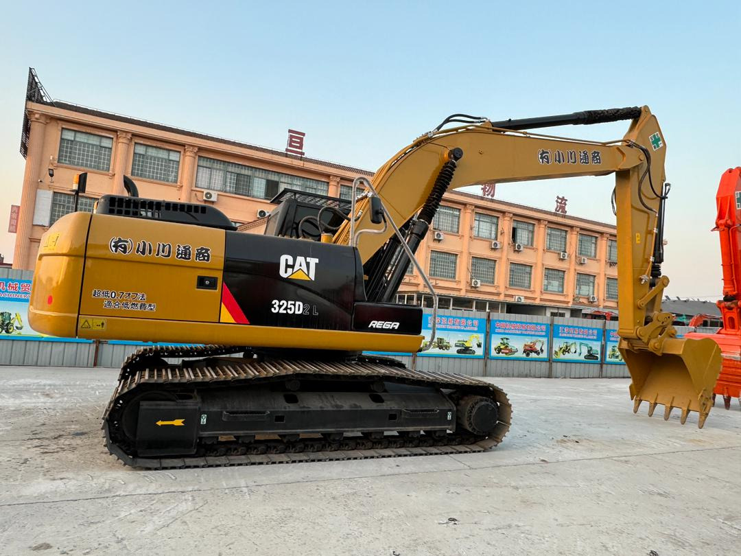 Caterpillar 325D CAT 325D2 329D 330D 330D2 25 Ton Used Excavator for Sale - Escavatore cingolato: foto 1 Caterpillar 325D CAT 325D2 329D 330D 330D2 25 Ton Used Excavator for Sale - Escavatore cingolato: foto 1