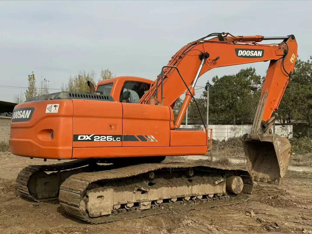 Doosan Used Excavator 225 DX225 DX300 DH150W DX300 DX420 DX520 Second hand Crawler Excavators in Excellent Work Condition - Escavatore cingolato: foto 2 Doosan Used Excavator 225 DX225 DX300 DH150W DX300 DX420 DX520 Second hand Crawler Excavators in Excellent Work Condition - Escavatore cingolato: foto 2