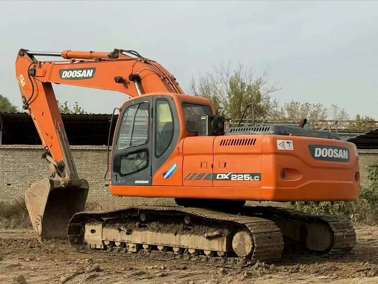 Doosan Used Excavator 225 DX225 DX300 DH150W DX300 DX420 DX520 Second hand Crawler Excavators in Excellent Work Condition - Escavatore cingolato: foto 1 Doosan Used Excavator 225 DX225 DX300 DH150W DX300 DX420 DX520 Second hand Crawler Excavators in Excellent Work Condition - Escavatore cingolato: foto 1