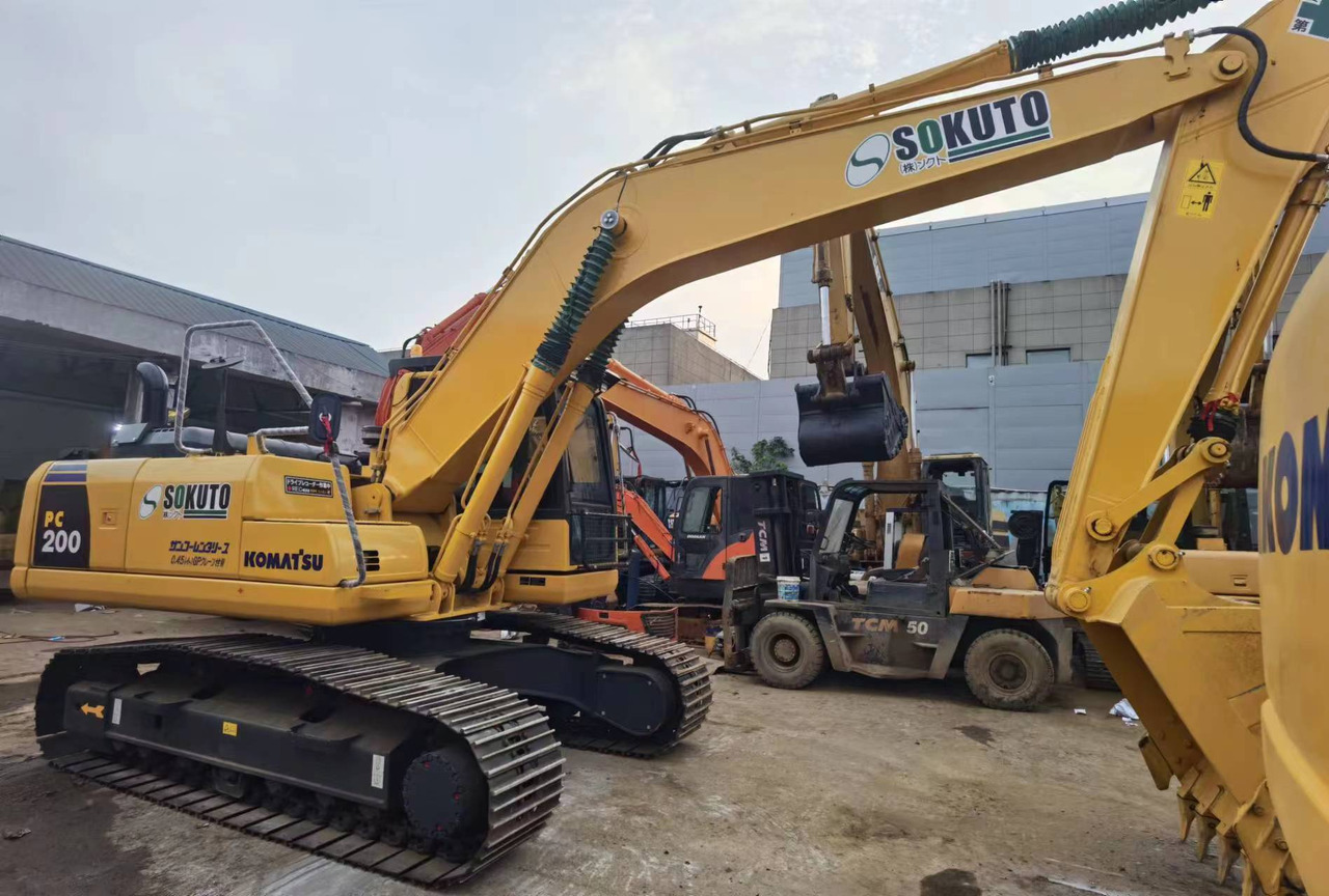 Komatsu PC200 PC210 PC220 Used Excavator in Excellent Work Condition - Escavatore cingolato: foto 2 Komatsu PC200 PC210 PC220 Used Excavator in Excellent Work Condition - Escavatore cingolato: foto 2