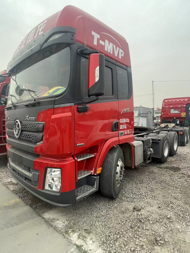 Shacman Slightly Used X3000 X5000 (6*4) Semi Truck Head Tractor Head Tipper Head - Trattore stradale: foto 2 Shacman Slightly Used X3000 X5000 (6*4) Semi Truck Head Tractor Head Tipper Head - Trattore stradale: foto 2