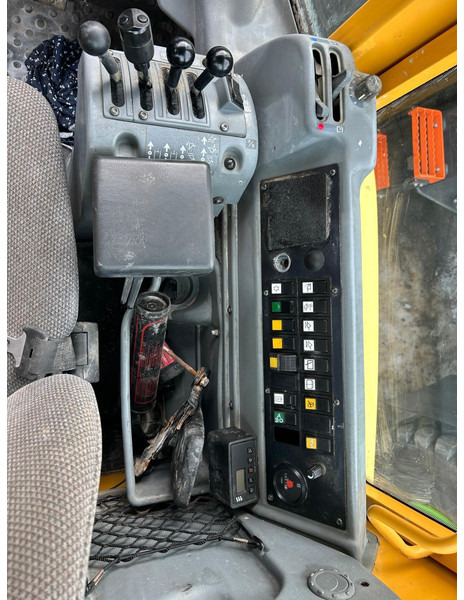 Volvo L90E - Pala gommata: foto 4 Volvo L90E - Pala gommata: foto 4