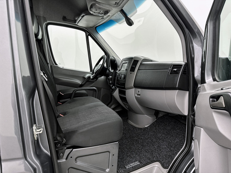 Furgone chiuso Mercedes-Benz Sprinter 316 2.2 CDI L2H2 Automaat 3500kg trekhaak Navigatie Cruise control Camera: foto 19 Furgone chiuso Mercedes-Benz Sprinter 316 2.2 CDI L2H2 Automaat 3500kg trekhaak Navigatie Cruise control Camera: foto 19