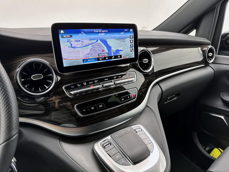 Mercedes-Benz V-Klasse 300d 4-MATIC DC Extra Lang Avantgarde AMG line Memory seats Airmatic Nappa leder Burmester - Furgone chiuso, Furgone doppia cabina: foto 5 Mercedes-Benz V-Klasse 300d 4-MATIC DC Extra Lang Avantgarde AMG line Memory seats Airmatic Nappa leder Burmester - Furgone chiuso, Furgone doppia cabina: foto 5