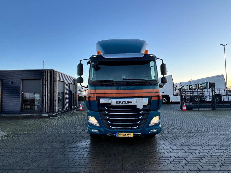 DAF CF85 6x2 containersysteem Only 350.000km / HIAB XR 26S Haakarmsyteem - Autocarro scarrabile: foto 2 DAF CF85 6x2 containersysteem Only 350.000km / HIAB XR 26S Haakarmsyteem - Autocarro scarrabile: foto 2